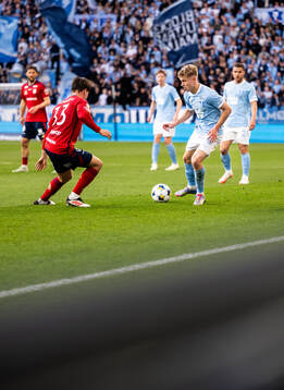 Östers Tatu Varmanen och Malmö FFs Hugo Bolin