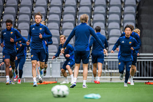 Isak Alemayehu Mulugeta, Albin Ekdal and Keita Kosugi