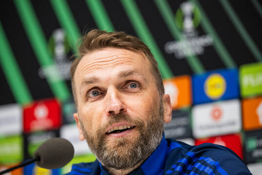 Head coach Jani Honkavaara of Djurgården