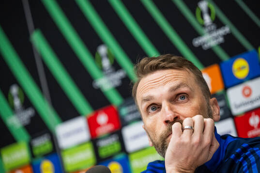 Head coach Jani Honkavaara of Djurgården