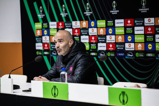 Coach Enzo Maresca