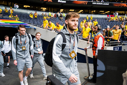 Ole Didrik Blomberg of Bodø/Glimt arrives