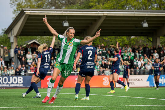 Hammarbys Ellen Wangerheim jublar