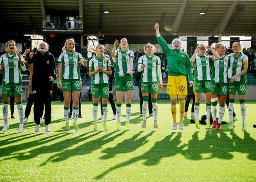 Hammarbys spelare jublar