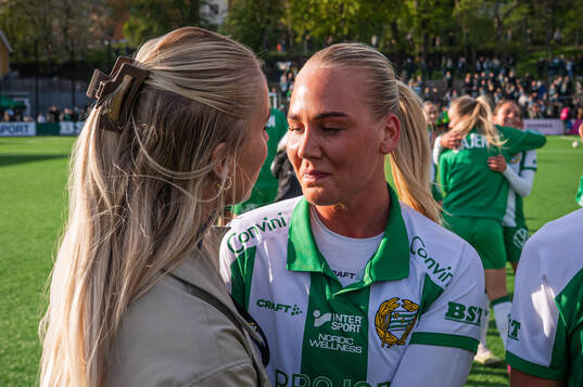 Hammarbys Cathinka Tandberg jublar
