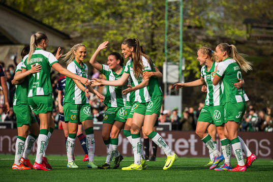 Hammarbys Julie Blakstad jublar