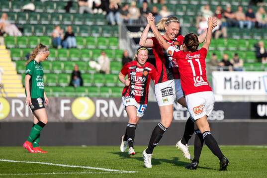 Stafsinges Anneli Bengtsson jublar med Lina Torstensson