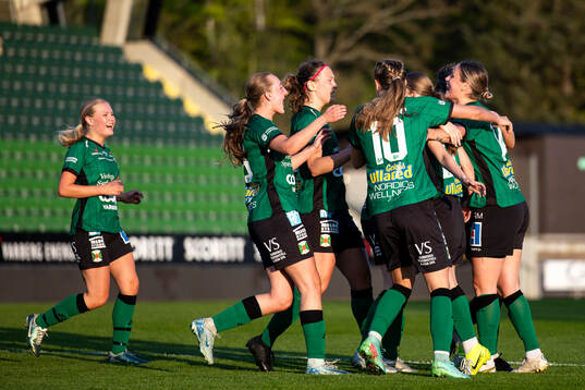 Varbergs spelare jublar