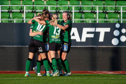 Varbergs spelare jublar