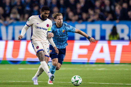 Reece James of Chelsea and Daniel Stensson of Djurgården