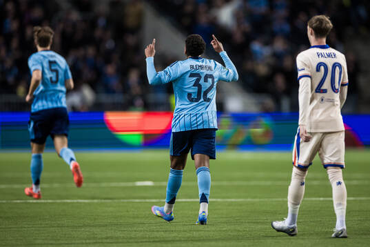 Isak Alemayehu Mulugeta of Djurgården celebrates the 1-4
