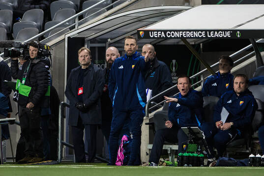 Head coach Jani Honkavaara of Djurgården