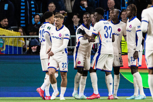 Moises Caicedo of Chelsea celebrates