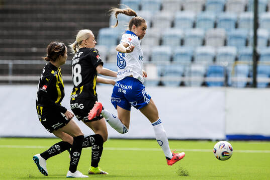Häckens Lisa Löwing och IFK Norrköpings Svea Rehnberg