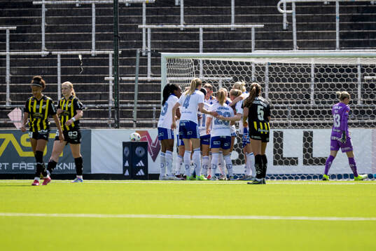 IFK Norrköpings Svea Rehnberg jublar