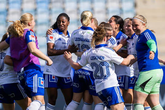 IFK Norrköpings spelare jublar
