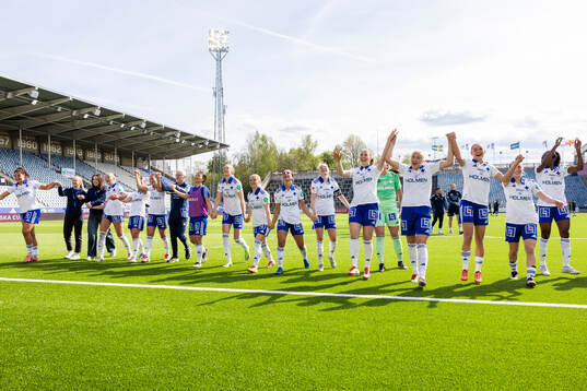 IFK Norrköpings spelare jublar