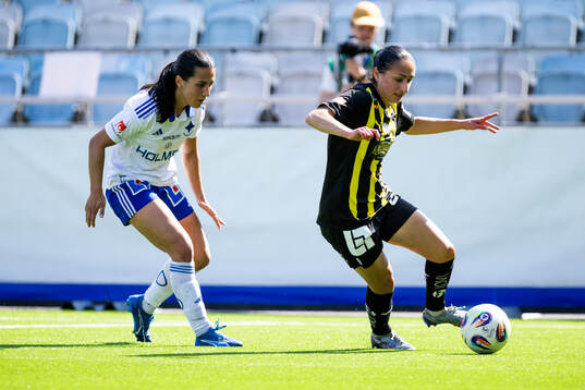 IFK Norrköpings Vesna Milivojevic och Häckens Nesrin Akgun