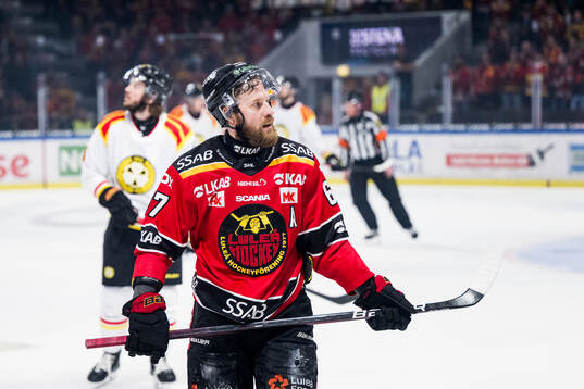 Luleås Linus Omark deppar