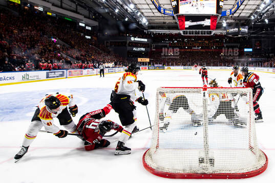 Brynäs målvakt Erik Källgren släpper in 3-1 målet av