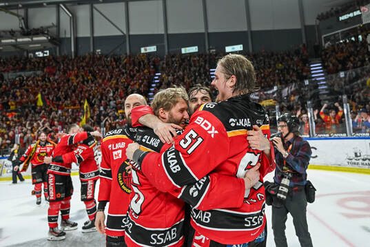 Luleås spelare jublar