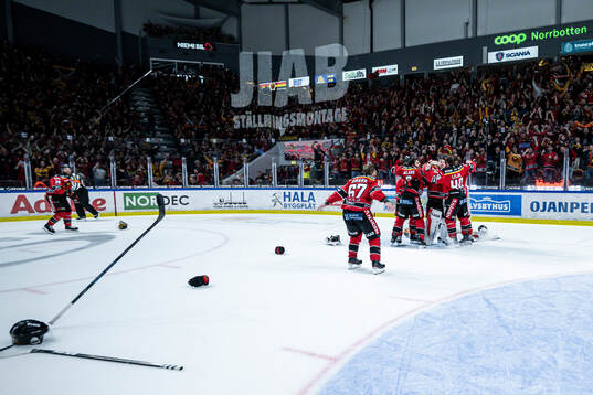 Luleås spelare jublar