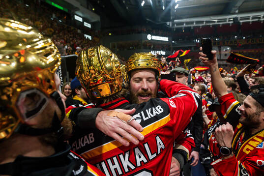 Luleås Linus Omark jublar