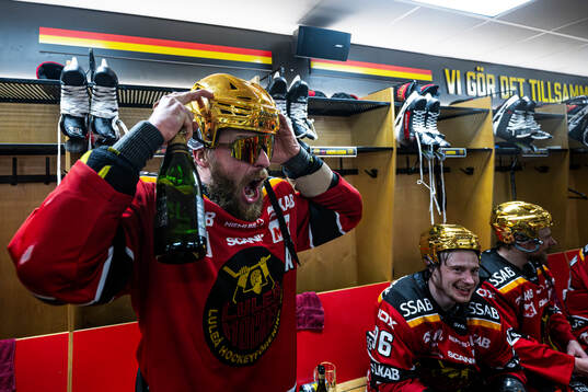 Luleås Linus Omark jublar