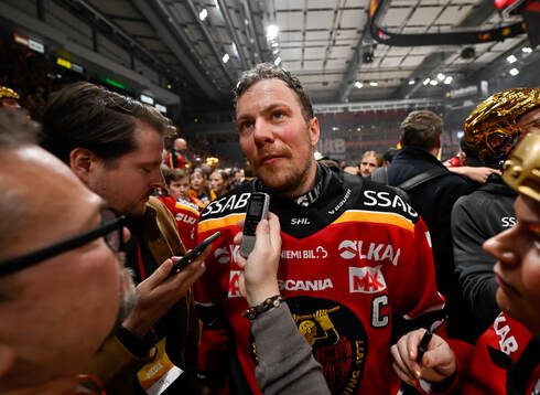 Luleås Erik Gustafsson jublar