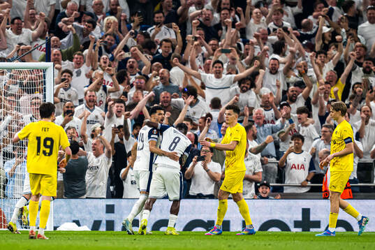 Dominic Solanke of Tottenham celebrates