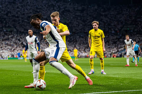 Destiny Udogie of Tottenham and Fredrik Sjøvold of