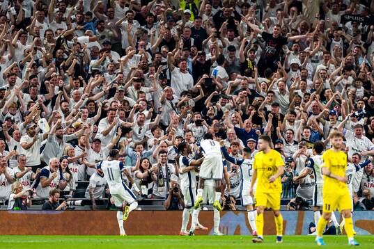 Dominic Solanke of Tottenham celebrates