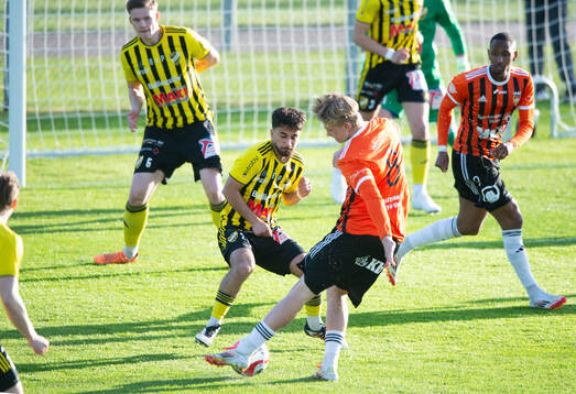 Kristianstads Isac Johnson och IFK Hässleholms Jan Al Salo