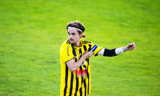 IFK Hässleholms Gustaf Winroth i matchen i division 2