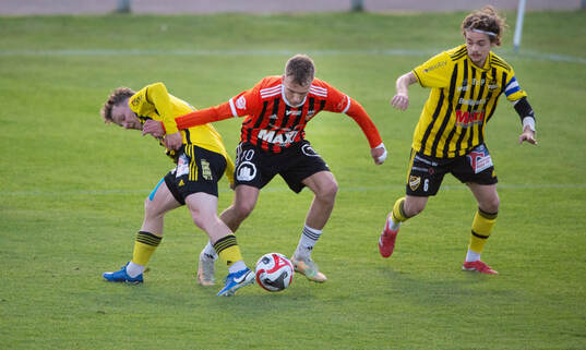 Kristianstads Tim Ströbeck i matchen i division 2 mellan