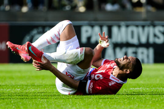 Degerfors Leon Hien har ont