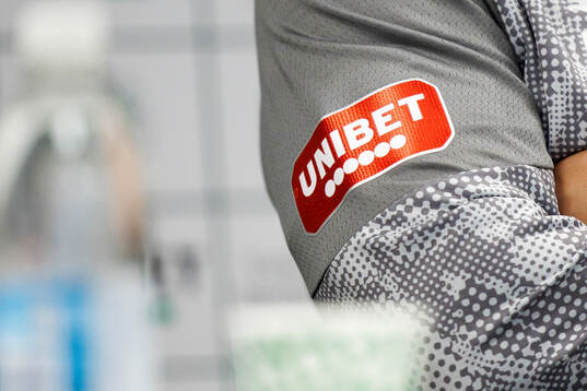 UNIBET logo fotbollsmatchen i Superettan mellan Varberg och