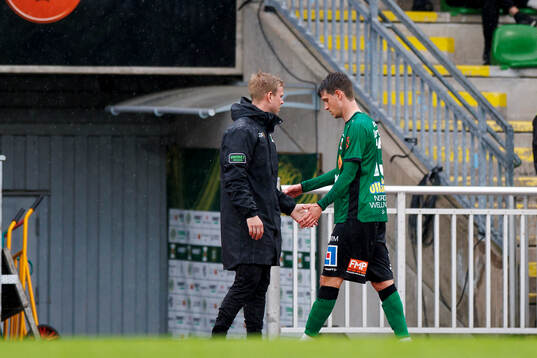Varbergs Olle Edlund blir utbytt