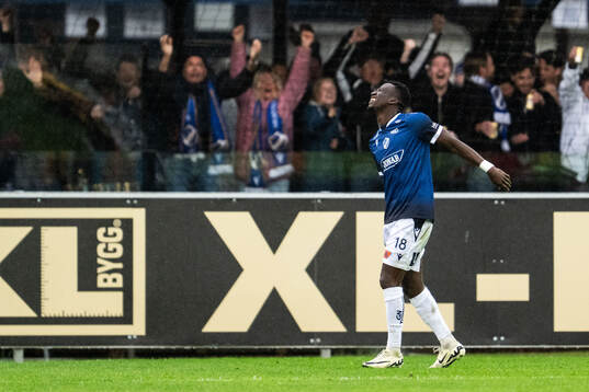 Halmstads Naeem Mohammed jublar och har ont