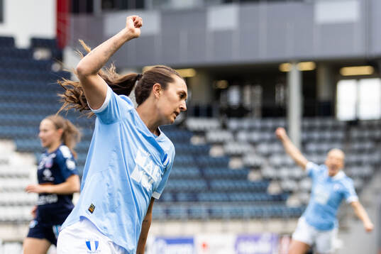Malmö FFs Isabella D'Aquila jublar