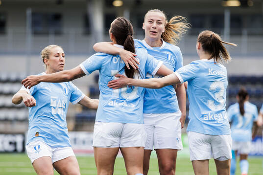 Bläddra bland fler bilder av Fotboll, Damallsvenskan, Linköping - Malmö FF