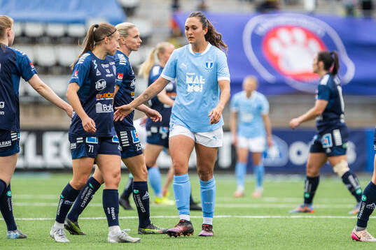 Malmö FFs Isabella D'Aquila deppar