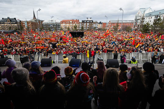Barnkör uppträder