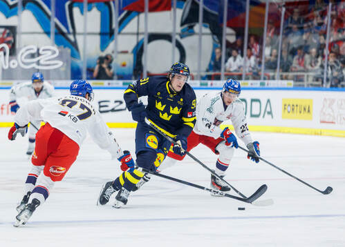 Leo Carlsson of Sweden