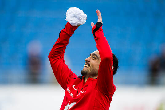 Niklas Castro of Brann celebrates
