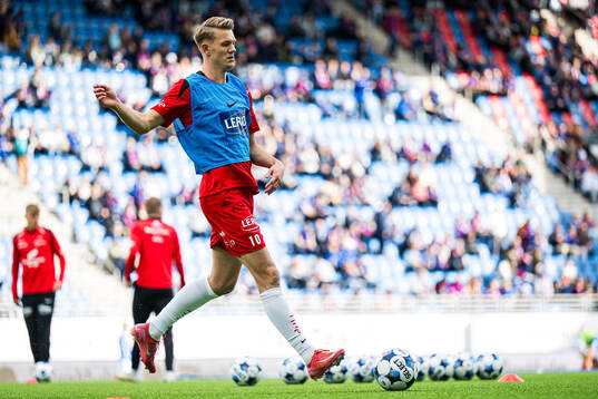 Emil Kornvig of Brann warms up