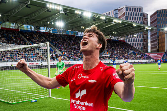 Mads Hansen of Brann celebrates