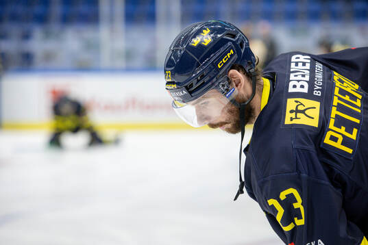 Marcus Pettersson of Sweden