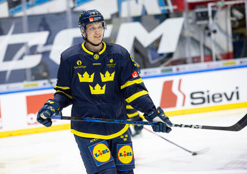 Gabriel Carlsson of Sweden