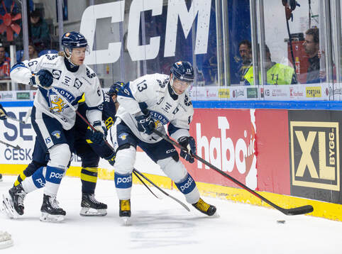 Tony Sund and Mikael Ruohomaa of Finland